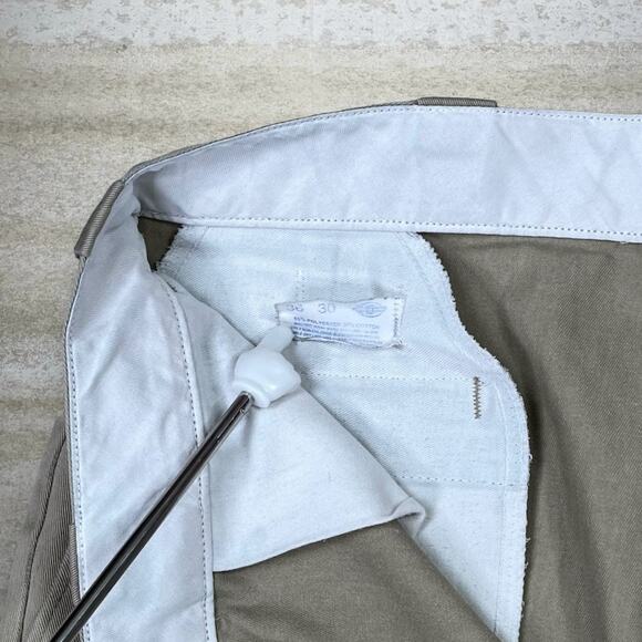 Vintage 90s Dickies Khakis Pants 36x30 Relaxed Fit Tan Cotton Made in USA - Picture 4 of 4